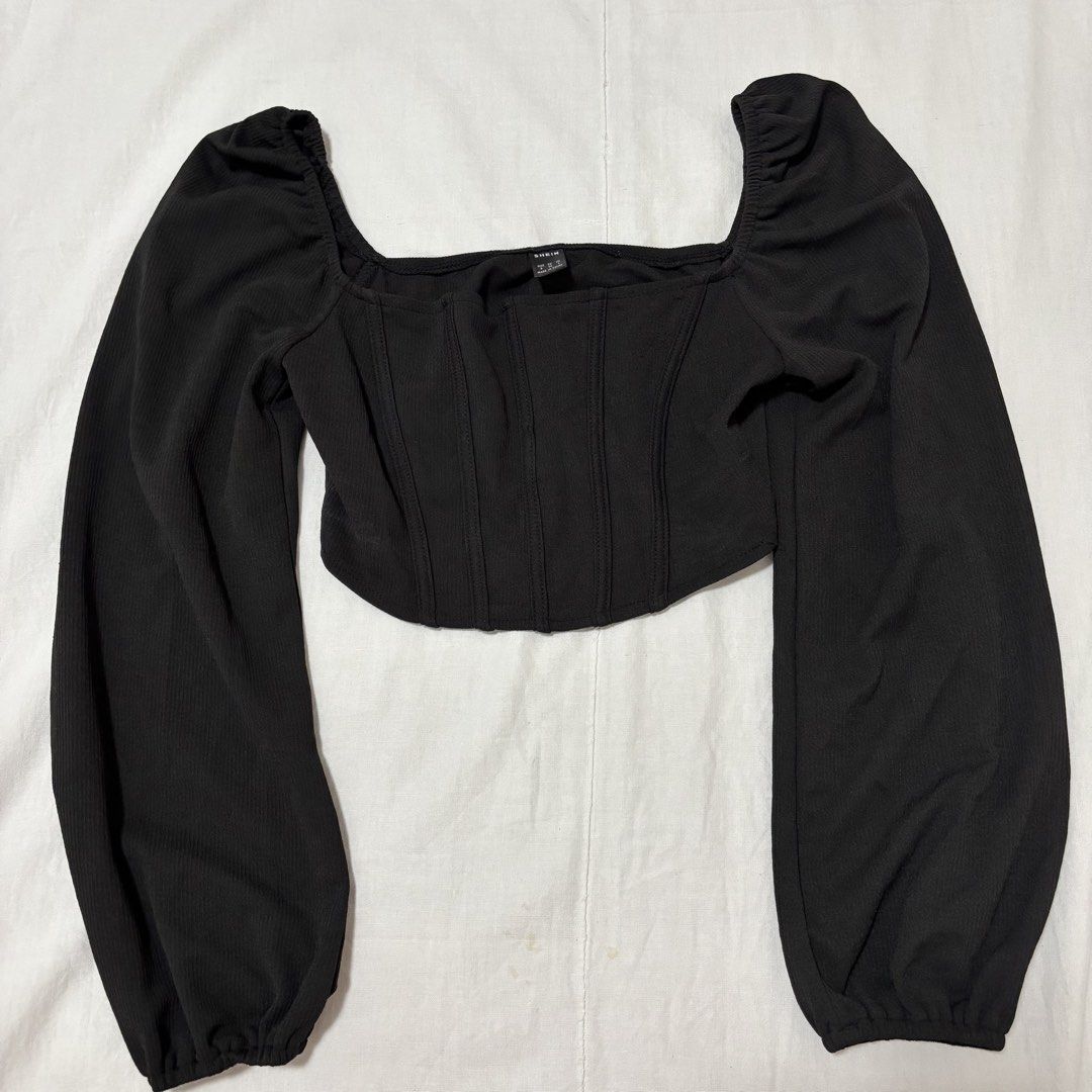 Shein Black Corset Top (Category: Sleeveless) located in Cabuyao City. Submitted by nesse21 (Listing ID 1425577110, Image 1). Description: Black Shein Top Size: Small Used Twice Rfs: Decluttering Issue: Loose stitches in the back .