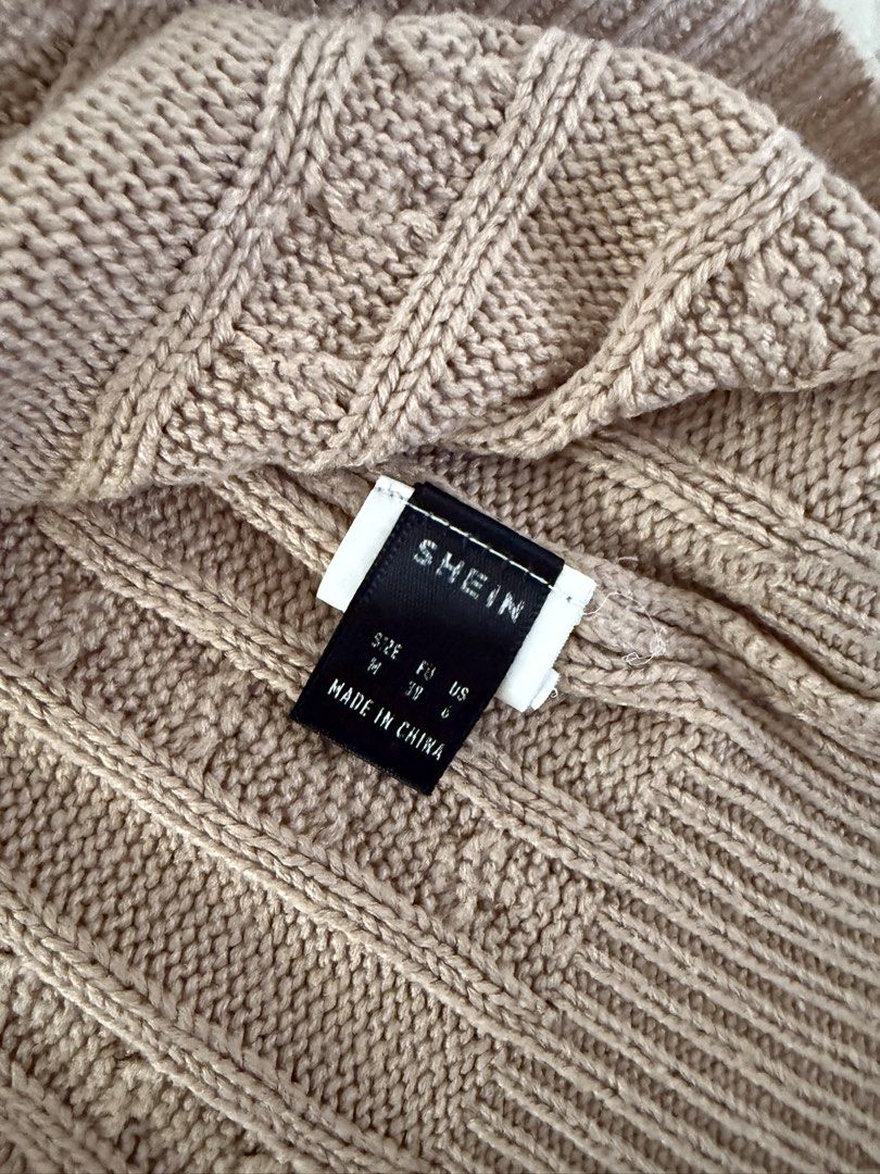 Shein Cable Knit Vest (Category: Sleeveless) located in Las Pinas. Submitted by kva13 (Listing ID 1425446582, Image 2). Description: .