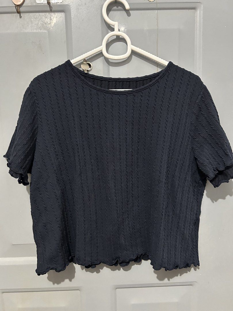 Shein Dazy Plus Size Navy Blue Top XL (Category: Blouses) located in Manila. Submitted by herthingstodeclutter (Listing ID 1425587921, Image 1). Description: Lightly used Size: XL.
