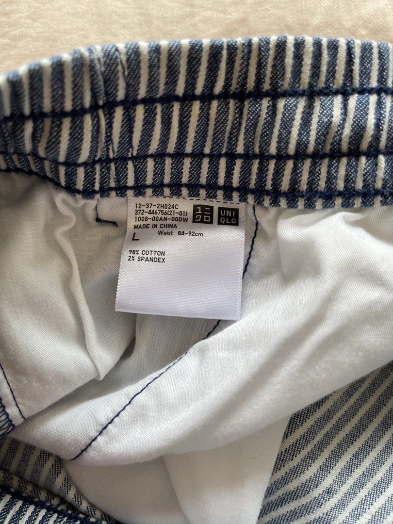 Uniqlo Striped Pants - Size L (Category: Other Bottoms) located in Quezon City. Submitted by kvrt0907 (Listing ID 1425531612, Image 2). Description: Selling Pre-Loved Uniqlo stripes skinny pants. Size Large. NEGOTIABLE Rfs - Decluttering.