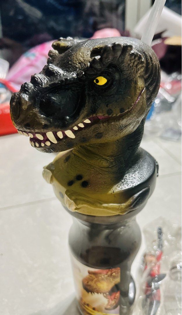 Universal Studios Jurassic Park T-Rex Cup & Disney Spoon, Hobbies ...