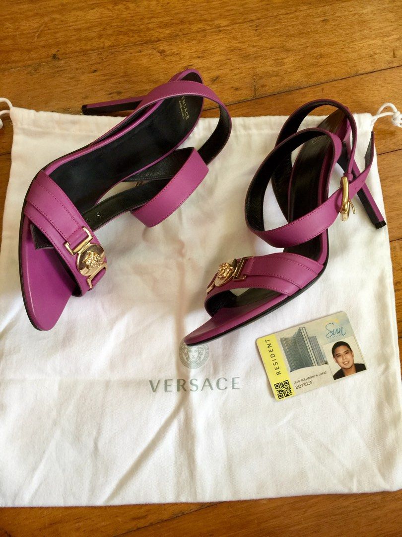 Versace Medusa Heels (Category: Heels) located in Quezon City. Submitted by _legitAF (Listing ID 1425497397, Image 3). Description: For sale only!! Versace Medusa Heels Size 41 (Fits 8-9US) Retails around 70k Authentic Money back!! Meet up preferably in Sun Residences Condo, QC area .