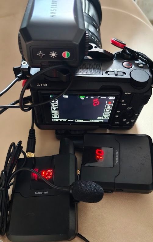 Wireless UHF lapel microphone set65705706959618110