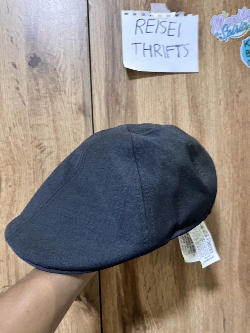 Zara Flat Cap (Category: Caps & Hats) located in Manila. Submitted by reisei.thrifts (Listing ID 1425628587, Image 1). Description: .