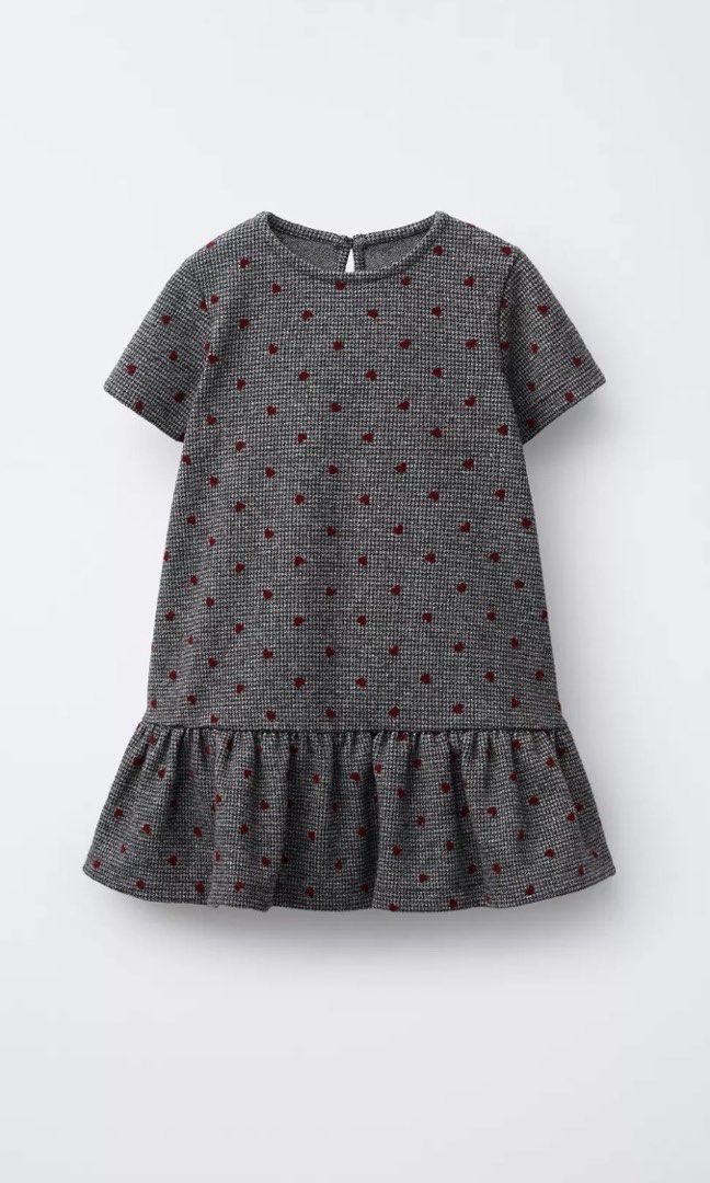 Zara Houndstooth Flock Heart Dress (Category: Babies & Kids Fashion) located in Mandaluyong City. Submitted by declutterstuff12 (Listing ID 1425628968, Image 3). Description: 86cm.