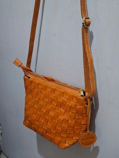 (Category: ) located in . Submitted by moonthrifting (Listing ID 1425562028, Image 1). Description: .