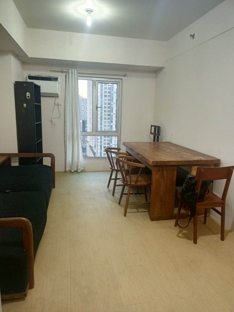 2 BEDROOM BGC AVIDA CITYFLEX TOWER 1 PHP 9,000,000 (Category: Apartments & Condos) located in Taguig. Submitted by richc10 (Listing ID 1429645894, Image 2). Description: FOR RE SALE AT BGC Avida CityFlex Tower 1 15th floor 2 Bedroom 60 Sqm. Clean Title Bare Unit only Selling Price 9M Net..