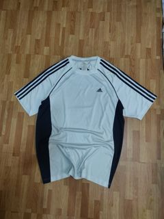 (Category: ) located in . Submitted by renaissance_thrift.wear (Listing ID 1429648660, Image 1). Description: .