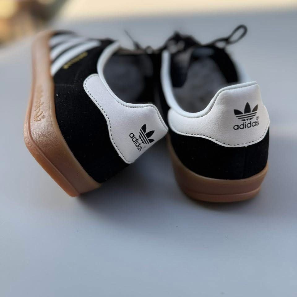 Adidas Gazelle Sneakers (Category: Sneakers) located in Manila. Submitted by edsvee (Listing ID 1429627163, Image 2). Description: Brand new - Adidas samba sneakers Sizes available 37/38/39/40 41/42/43/44/45 Price 2,300 plus shipping With box .