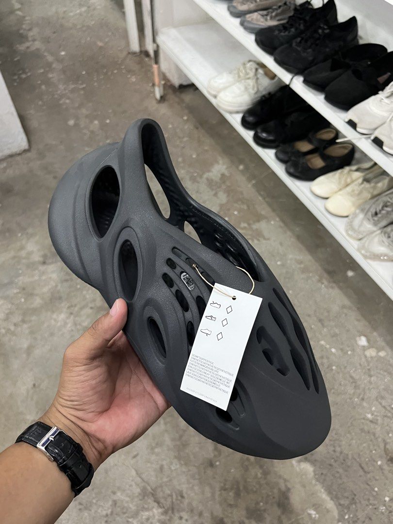 Adidas Yeezy Foam Runner - Onyx (Category: Slippers & Slides) located in Manila. Submitted by princess.maggie (Listing ID 1429548697, Image 1). Description: - pair only - no box - dm for more details.