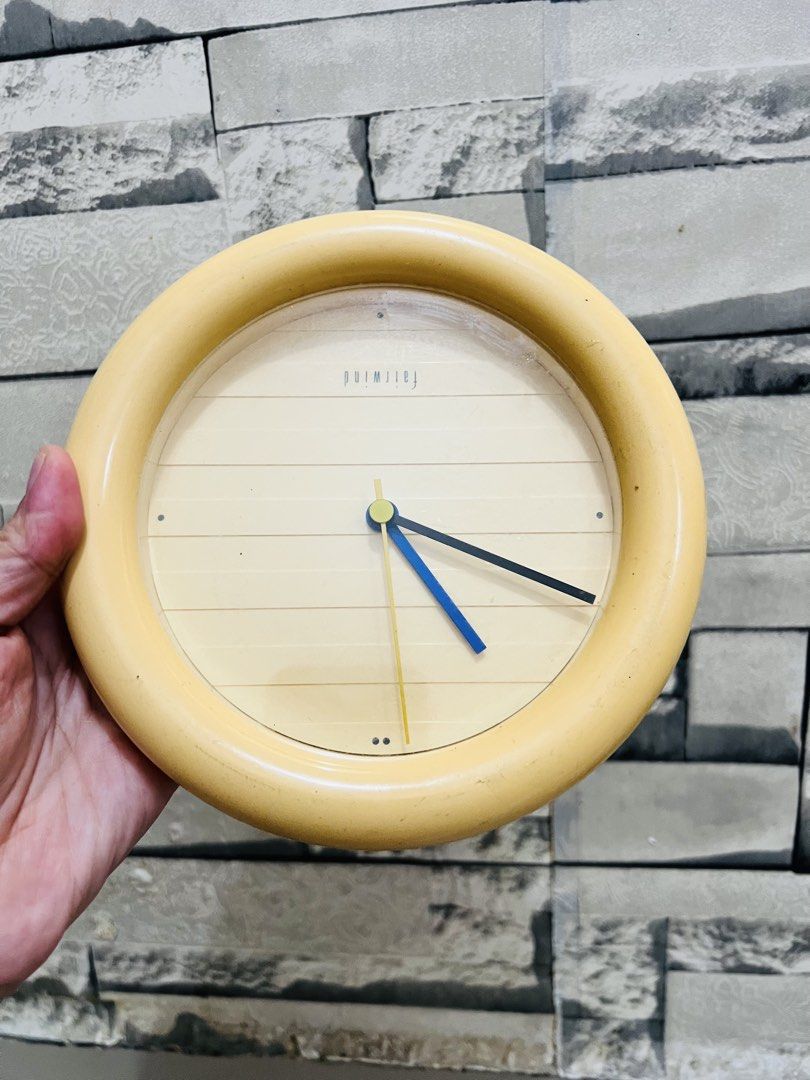 Affordable Mini Wall Clock 😍👌🏻 (Category: Clocks) located in Malolos. Submitted by afford.japan (Listing ID 1429531433, Image 3). Description: Affordable Mini Wall Clock 😍👌🏻.