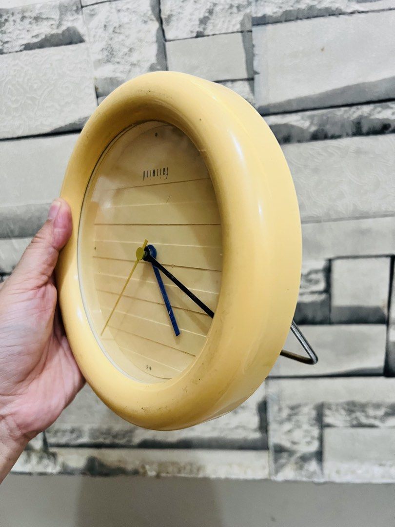 Affordable Mini Wall Clock 😍👌🏻 (Category: Clocks) located in Malolos. Submitted by afford.japan (Listing ID 1429531433, Image 1). Description: Affordable Mini Wall Clock 😍👌🏻.