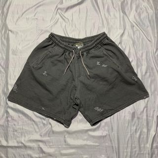 (Category: ) located in . Submitted by thethriftselector (Listing ID 1429526922, Image 1). Description: .