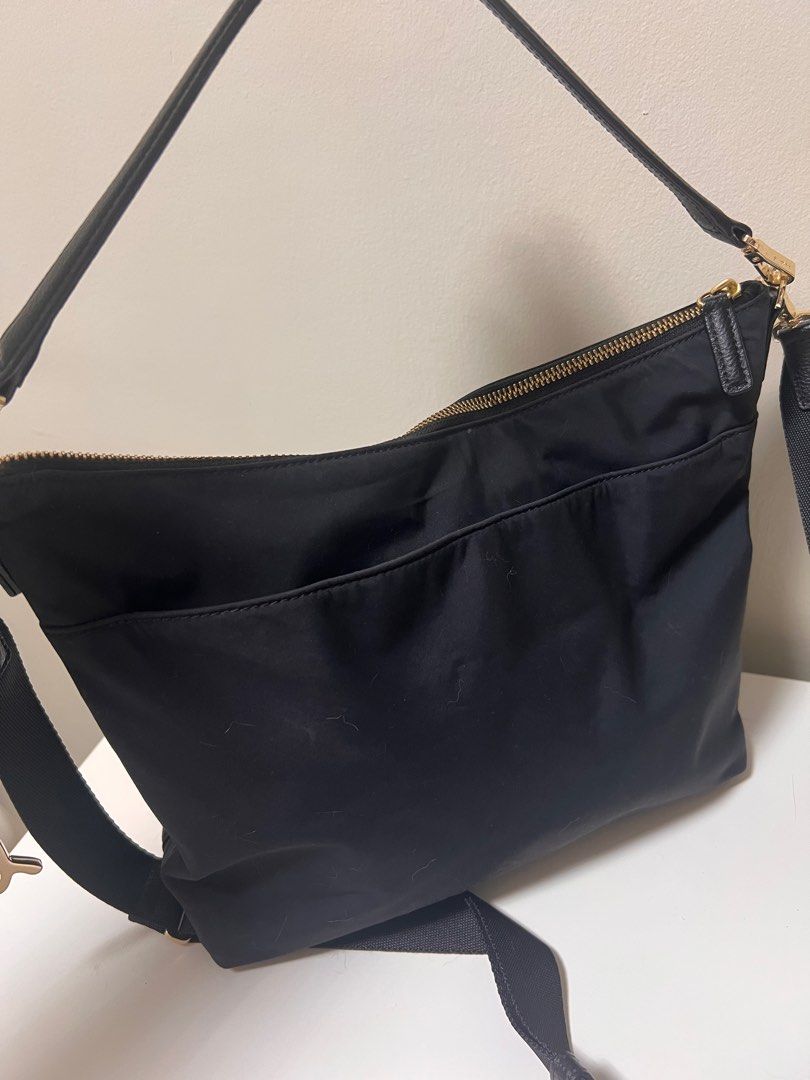 Agnes B. Crossbody/Shoulder Bag (Category: Cross-body Bags) located in Taguig. Submitted by studio26 (Listing ID 1429562420, Image 3). Description: PLEASE READ THE ENTIRE POST TO SEE ANSWERS TO COMMON QUESTIONS Agnes B. Crossbody/shoulder bag Dimensions: 9x10x4 inches LOCATION Antipolo / Taguig PAYMENT Cashless payment only. GCash or BPI. DELIVERY To be arranged and shouldered by buyer. .