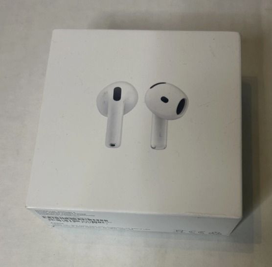 AirPods 4