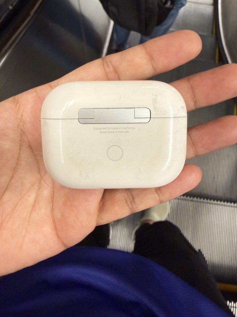 Airpods Pro 1st Generation424110699683532801