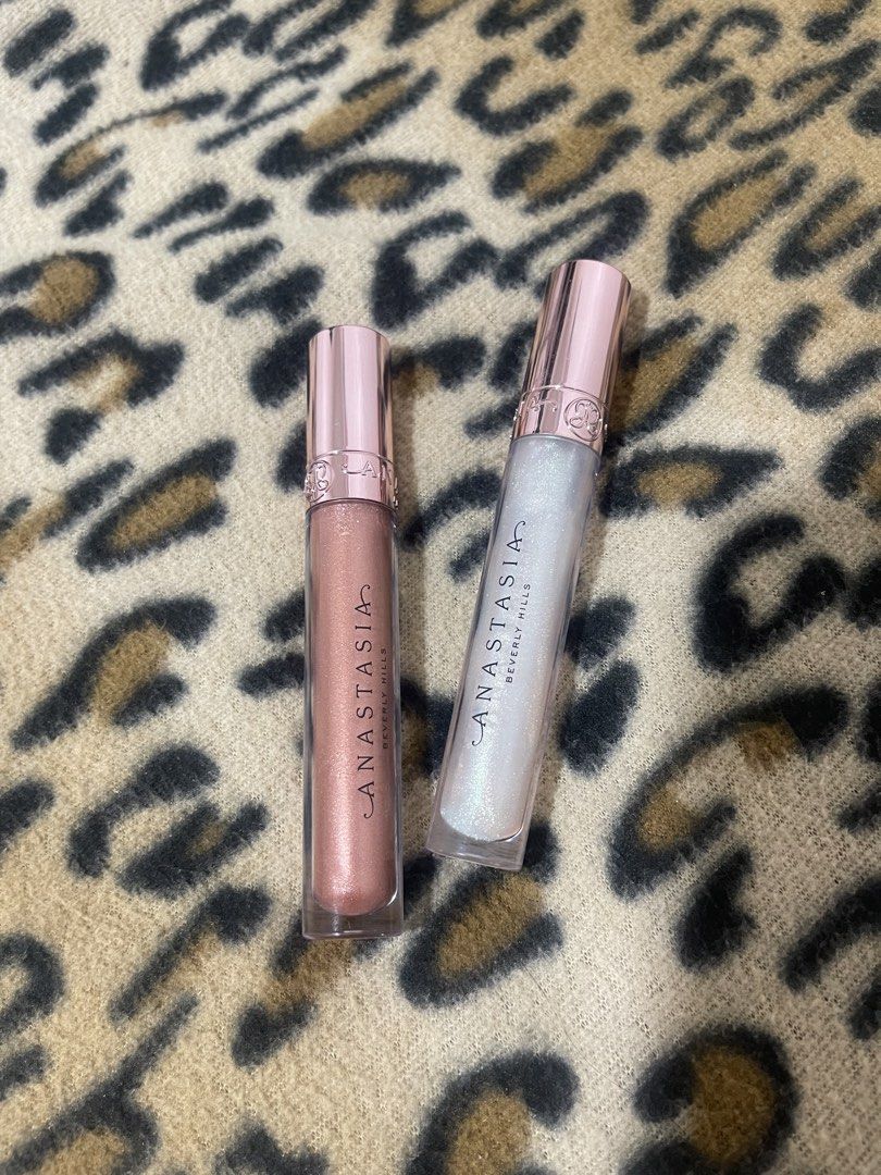 Anastasia Beverly Hills Lip Gloss (Category: Makeup) located in Pasig City. Submitted by mssmokaaa (Listing ID 1429637939, Image 1). Description: Shades - aurora - pink ginger swatched only Take two for 1499.