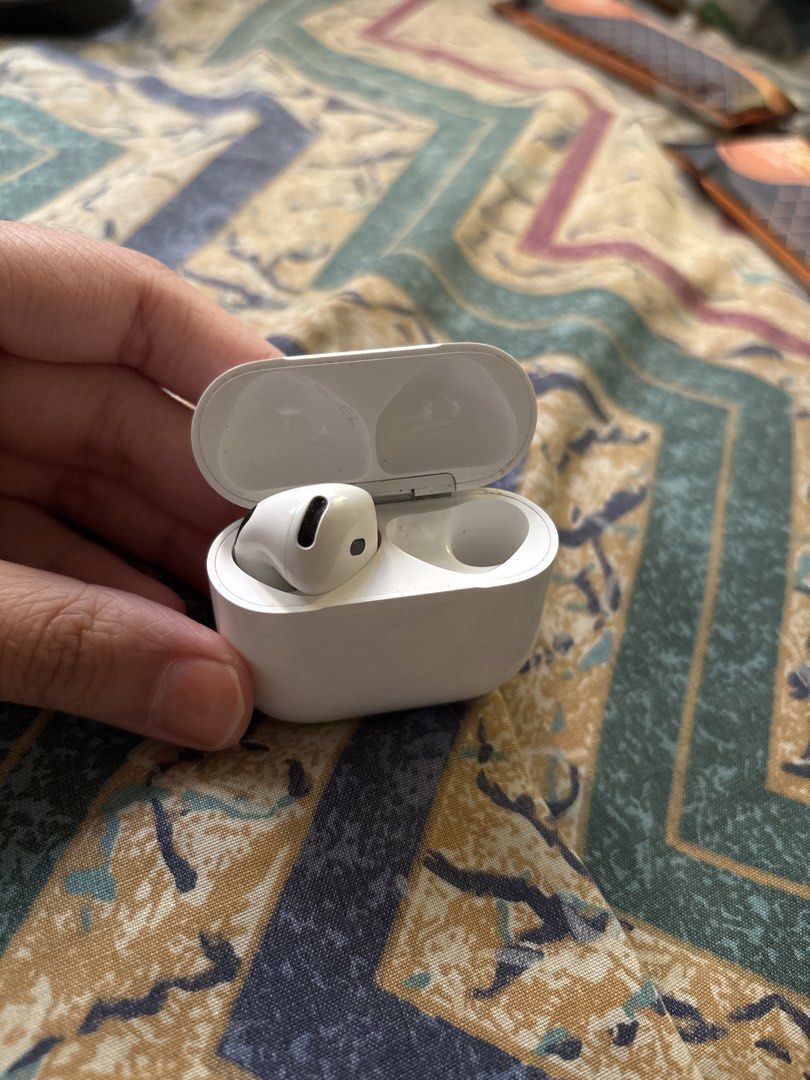 Apple Airpods 4414959985986129922