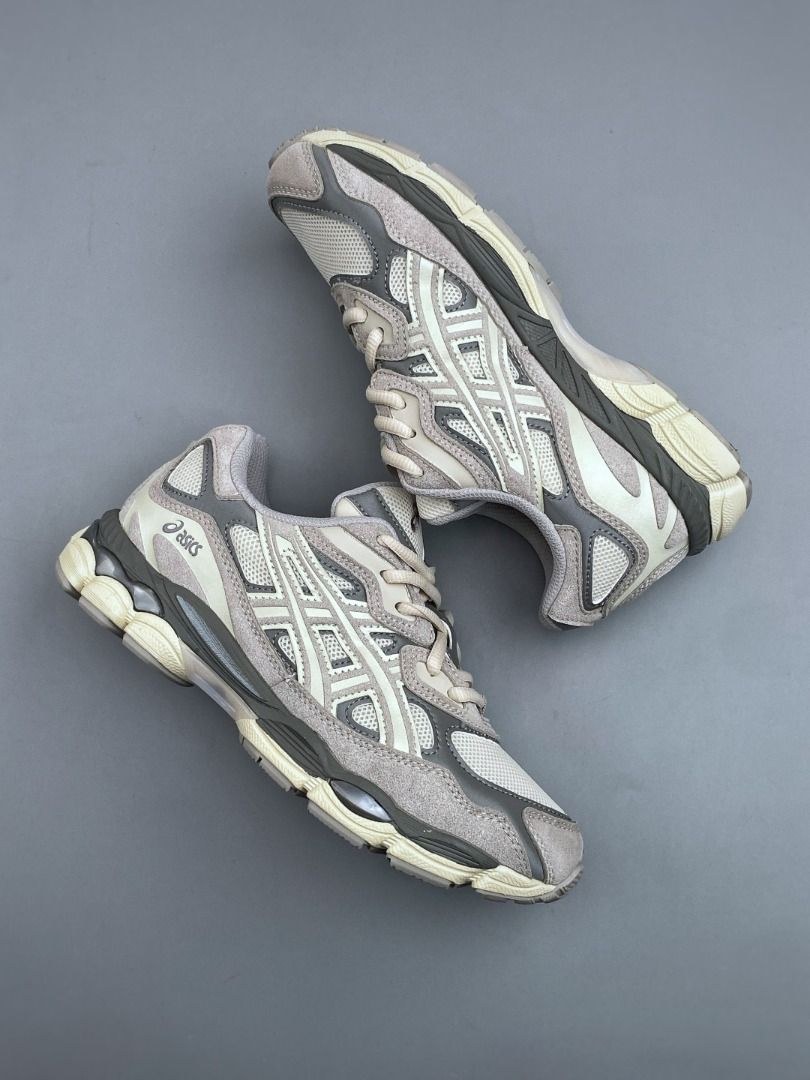 ASICS GEL-NYC (Category: Sneakers) located in Singapore. Submitted by lettuuykji04301 (Listing ID 1429536032, Image 3). Description: EU36–45 7 days authentic, Brand new Private message for other styles.
