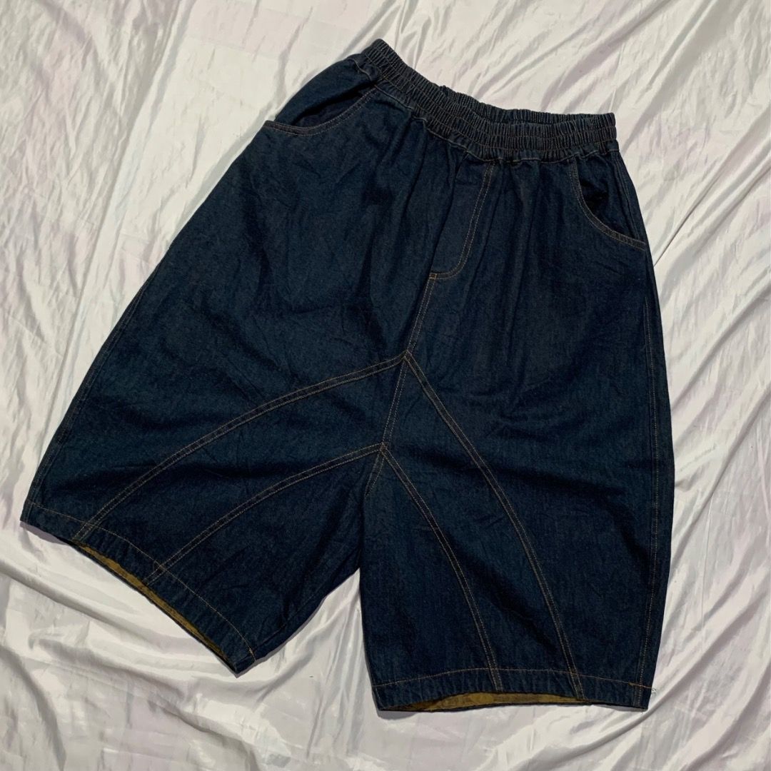 BAGGY LONG JORTS DENIM (Category: Shorts) located in Quezon City. Submitted by thethriftselector (Listing ID 1429527179, Image 2). Description: Dimes (Inches) 30-40 (W) Waistline (GARTERIZED) 27.5 (L) Length 14 (T) Thigh 13.5 (L.O) Leg opening Color rate: 10/10 Condition: 10/10 Issue: none.