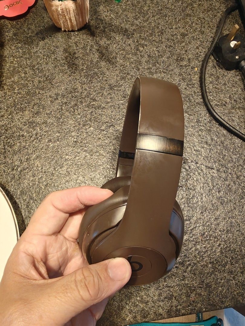 Beats studio pro Wireless Headphones - Brown417806073673164801