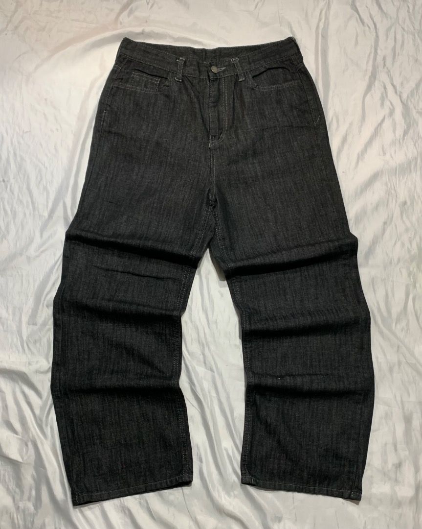 BLACK SHINY RAW DENIM AURA (MID DENIM) (Category: Jeans) located in Quezon City. Submitted by thethriftselector (Listing ID 1429525087, Image 1). Description: Dimes (Inches) 30 (W) Waistline 40 (L) Length 13 (T) Thigh 9.5 (L.O) Leg opening Color rate: 10/10 Condition: 10/10 Issue: none.