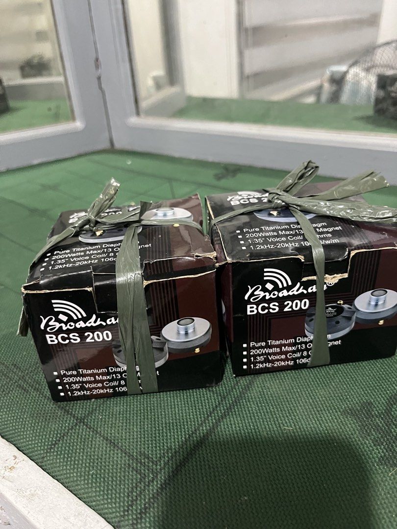 Broadway BCS 200 Tweeter (Category: Soundbars, Speakers & Amplifiers) located in Quezon City. Submitted by sefgard0707 (Listing ID 1429504831, Image 1). Description: Broadway BCS200 Driver Unit Tweeter 1000 for both.