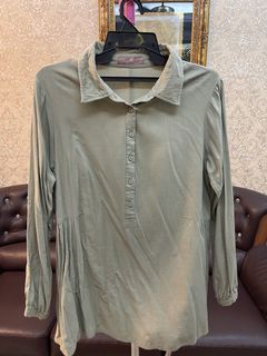 (Category: ) located in . Submitted by ezcloset (Listing ID 1429663044, Image 1). Description: .
