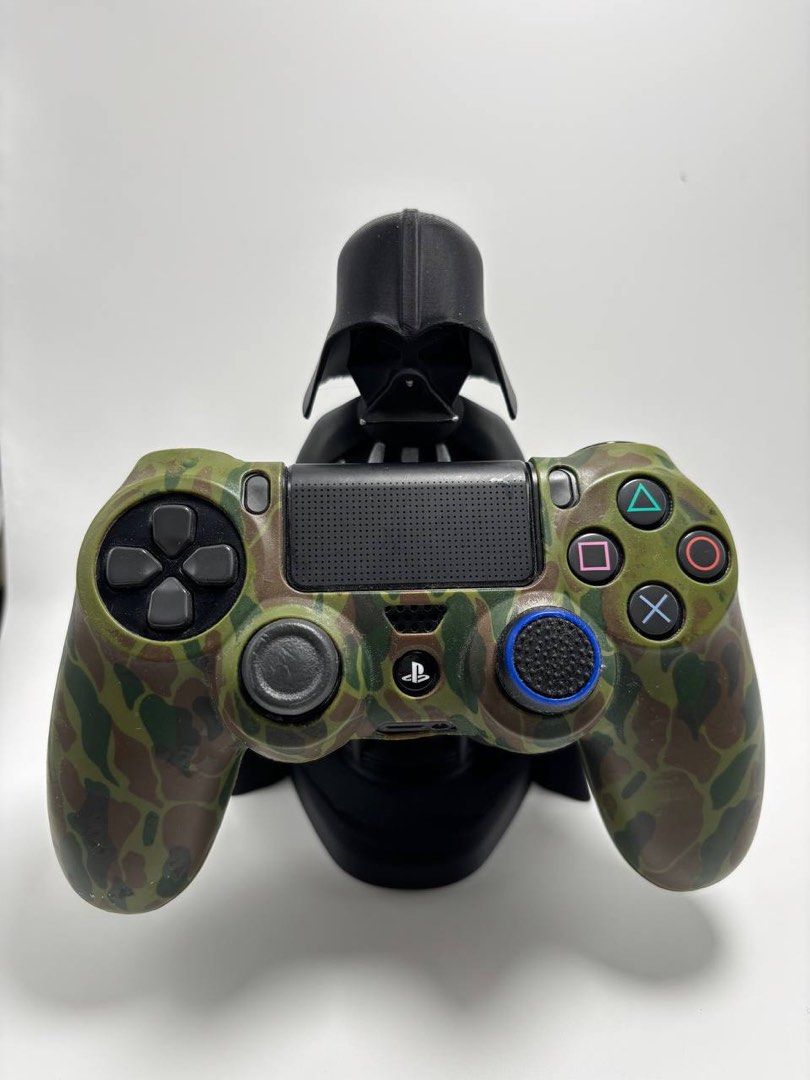 Darth Vader Phone/Controller Stand (Category: Controllers) located in Manila. Submitted by quickbear-be4d (Listing ID 1429562248, Image 2). Description: Darth Vader Holder 3d printed, and hand painted Brand new, hand crafted by us.