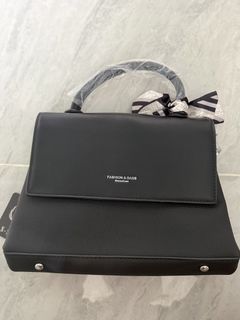 （分類：）位於 。 由 closetoffical_ 提交（商品編號 1429576111，圖片 1）。簡介： 。