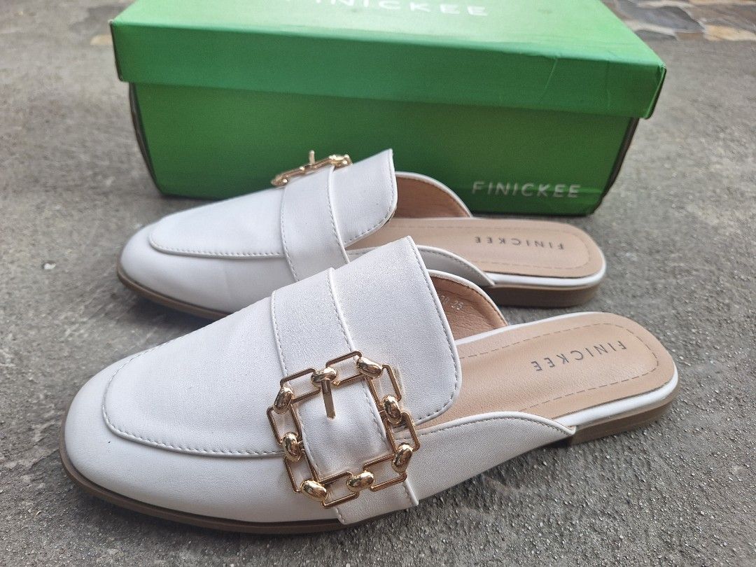 Finickee White Mules with Gold Buckle (Category: Flats & Sandals) located in Antipolo. Submitted by flutterby41319 (Listing ID 1429571880, Image 2). Description: White Mules like new, only used a few times size 6 23cm.