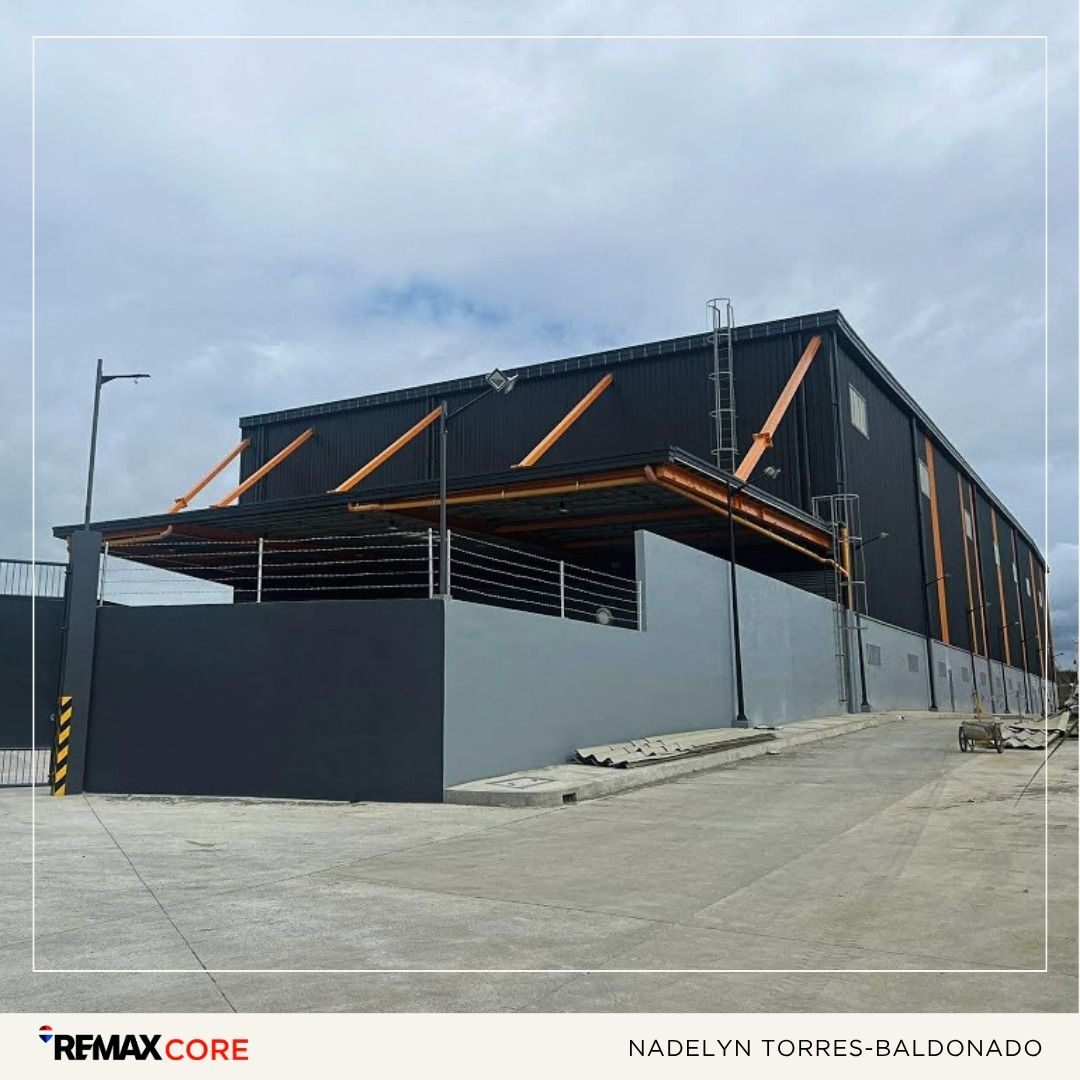 FOR LEASE: RLX Warehouse in Calamba, Laguna (Category: Commercial) located in Paranaque City. Submitted by nadelynrealty (Listing ID 1429538943, Image 3). Description: FOR LEASE: RLX Warehouse in Calamba, Laguna Address: Brgy. Paciano Rizal, Calamba, Laguna Item ID: C-0507 PROPERTY DETAILS: ✅ Size: 8,030 sqm ✅ Covered Area: 6,909 sqm ✅ Open Area: 1,121 sqm ✅ Speculative warehouse, as-is where-is ✅ Features Grade A specifications ✅ Warehouse Ceili