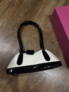 (Category: ) located in . Submitted by hellofarah_ (Listing ID 1429573833, Image 1). Description: .