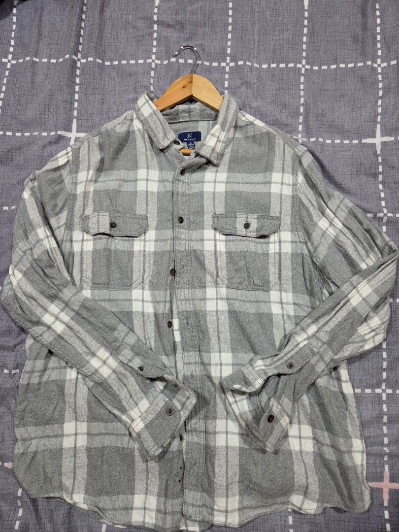 George Flannel (Category: Tshirts & Polo Shirts ) located in Aringay. Submitted by ajwall (Listing ID 1429604247, Image 1). Description: George Flannel Color: Light Gray Good Condition Size: XL Dimes: 22x29 Price: 200 + sf.