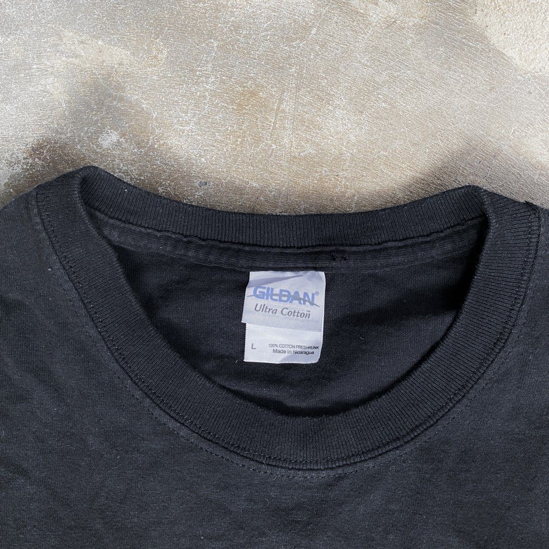 Gildan Black Blank Tee (Category: Tshirts & Polo Shirts ) located in Valenzuela. Submitted by 8899locker (Listing ID 1429576617, Image 2). Description: ID: Gildan Black Blank Tee Price: P500 Size: L Dimensions: 20.5” Width x 28.5” Length All sales are final..