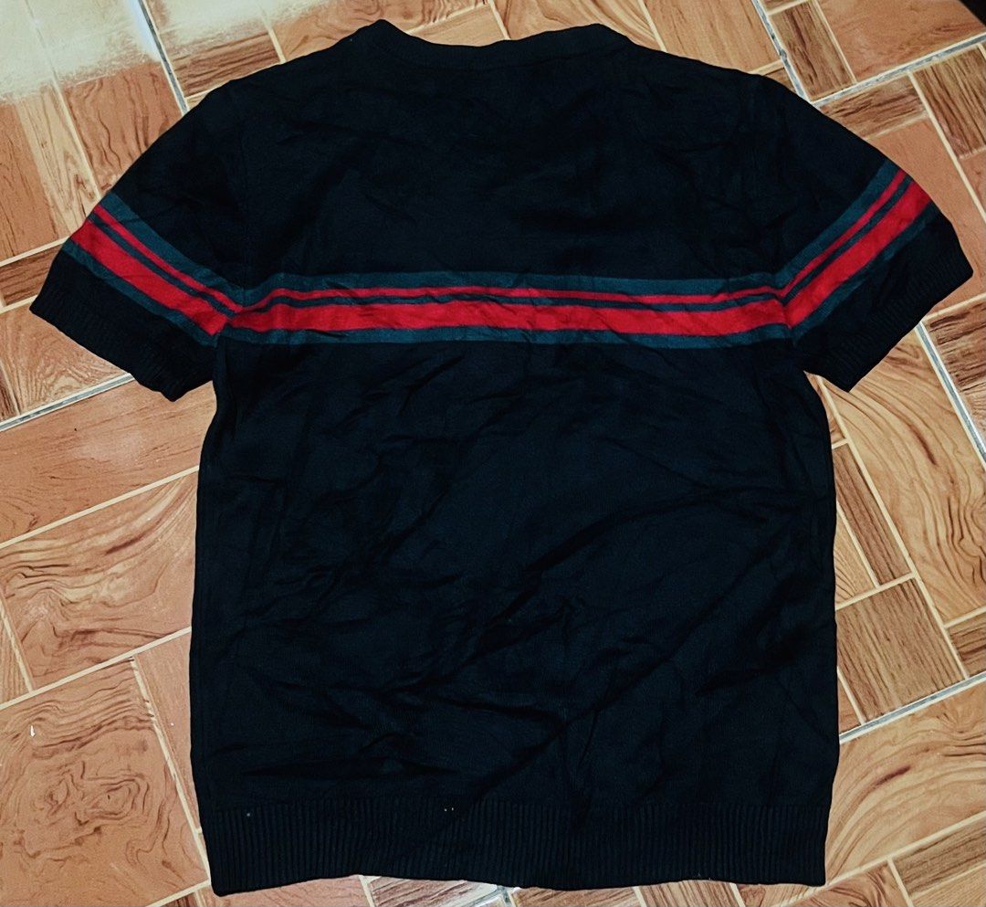 Gucci Short Sleeve Sweater (Category: Luxury Apparel) located in Manila. Submitted by zealocean.1db413 (Listing ID 1429629646, Image 2). Description: .