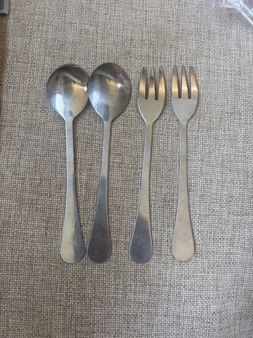 Hello Kitty Spoon and Fork Set (Category: Dinnerware & Cutlery) located in Calamba. Submitted by cur8d (Listing ID 1429653733, Image 3). Description: 95 per set 2 sets available .