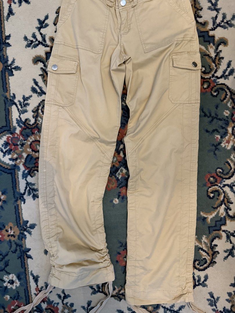 I AM GIA Cargo Pants (Category: Other Bottoms) located in Makati City. Submitted by blingbinz (Listing ID 1429605037, Image 2). Description: - fits waist 23-24 - I AM GIA tan cargo pants - Adjustable ruching on sides - rfs: so nice but not my style anymore .
