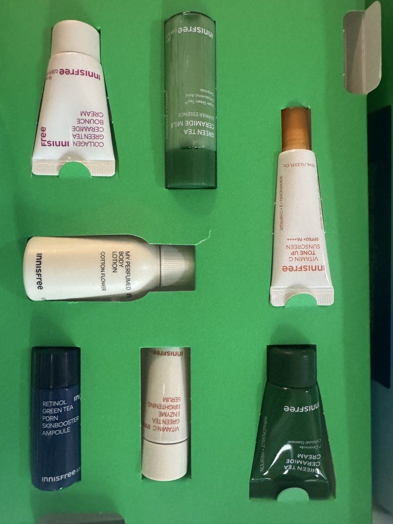 Innisfree Holiday Sparkle Discovery Kit (Category: Face Care) located in Pasig City. Submitted by acffashion31 (Listing ID 1429526176, Image 2). Description: FIXED PRICE❗️ Perfect for your travel plans! I have 4 stocks available! Expiry Date: 06/09/2028.