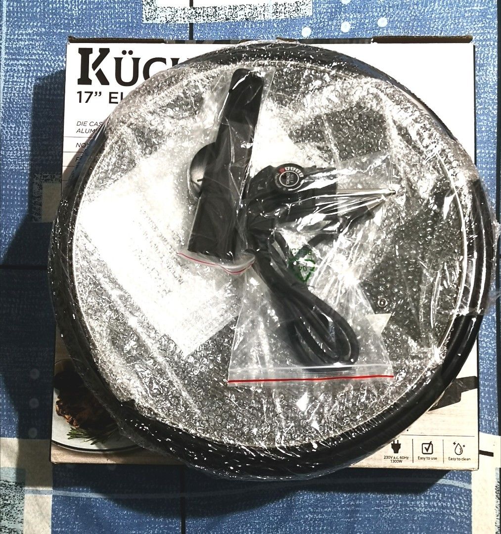 Küchenluxe 17" Electric Griller (Category: BBQ, Grills & Hotpots) located in Dagupan City. Submitted by ptrvncnt (Listing ID 1429527814, Image 2). Description: Brand new. Given to me last December. Tested only to make sure it heats up. Selling for 2.5K. Plus shipping fee of around 150 to 200 pesos via J&T depending on location. Retail price I think is around 4K to 5K..