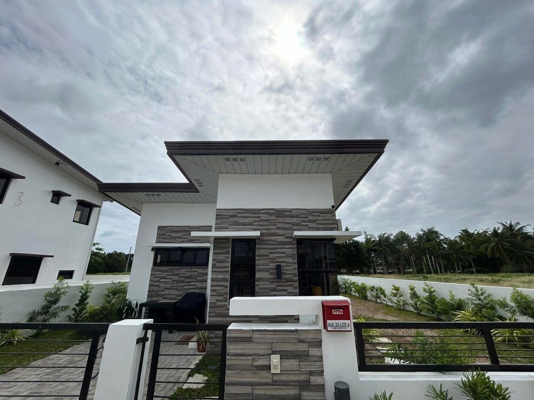 LAIYA PROPERTY WITH WHITE BEACH ACCESS (Category: House & Lot) located in Makati City. Submitted by decluttercentral (Listing ID 1429633928, Image 2). Description: 🏖️ Your Dream Beach Home is Here! Own a Home in Laiya, Batangas with White Beach Access Move in right away! This fully furnished bungalow near Laiya’s white sand beach is ready for your peaceful new life by the sea. 🌊☀️ 📐 Floor Area: 52.5 sqm 📏 Lot Area: 200 sqm 🛏️ 2 Bedrooms 🚿 1