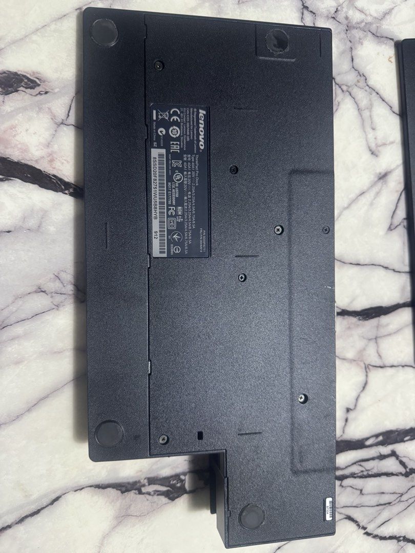 Lenovo ThinkPad Docking Station497612422979921921