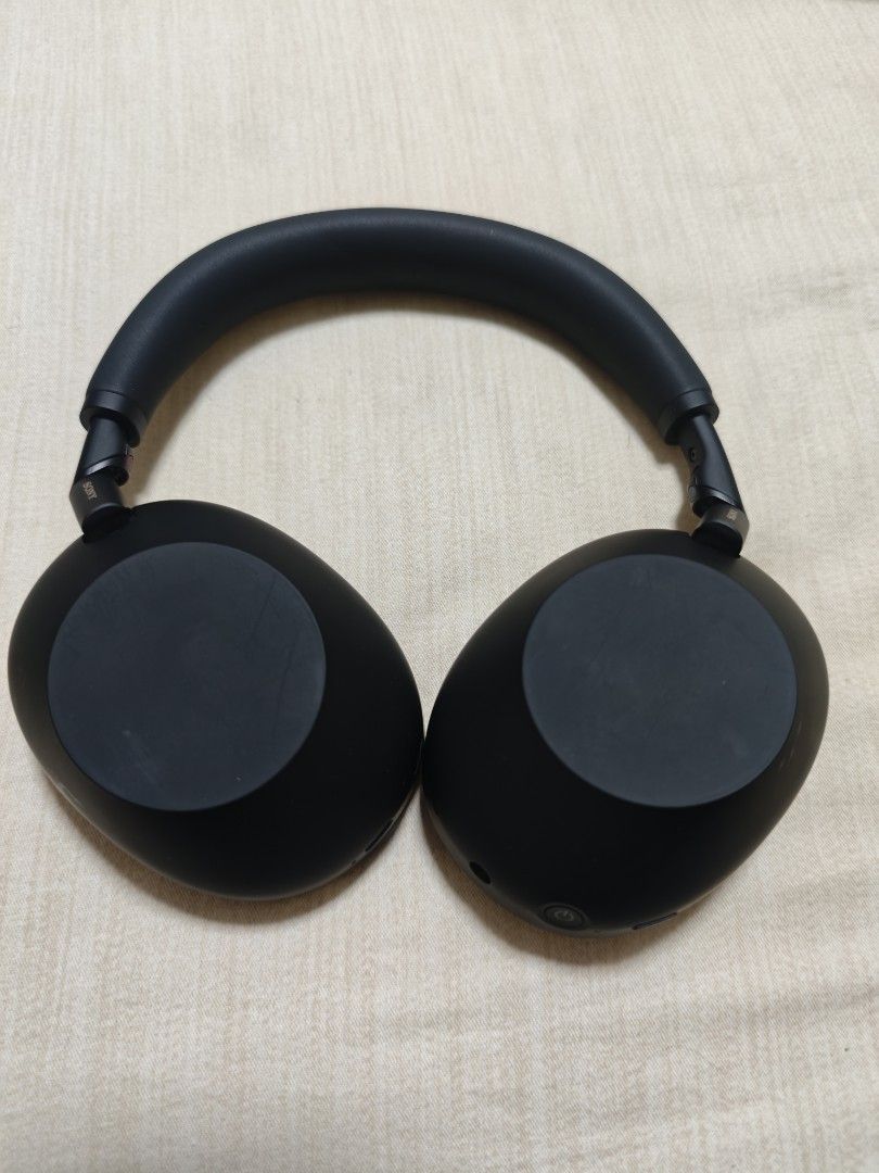 Lightly Used Sony XM-6417797892348334081