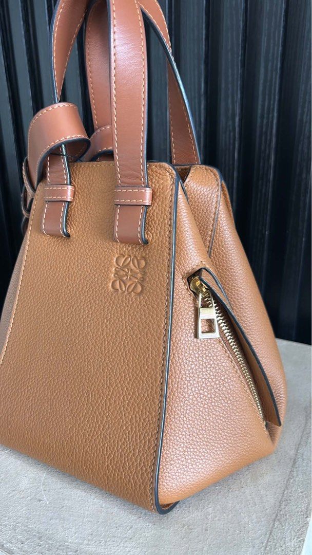 Loewe Puzzle Small Bag (Category: Luxury Bags & Wallets) located in Manila. Submitted by bagsdetails27 (Listing ID 1429567202, Image 2). Description: Loewe Hammock Small Leather Shoulder Bag Unused. Like new. 75,000.