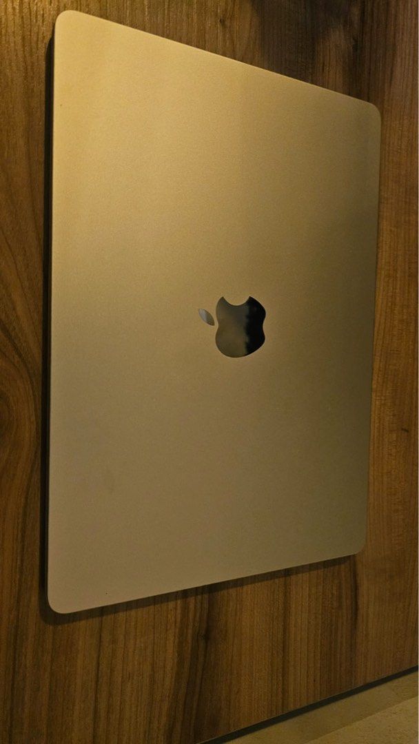 MacBook Air M2 2022 - 8GB RAM - 256GB SSD