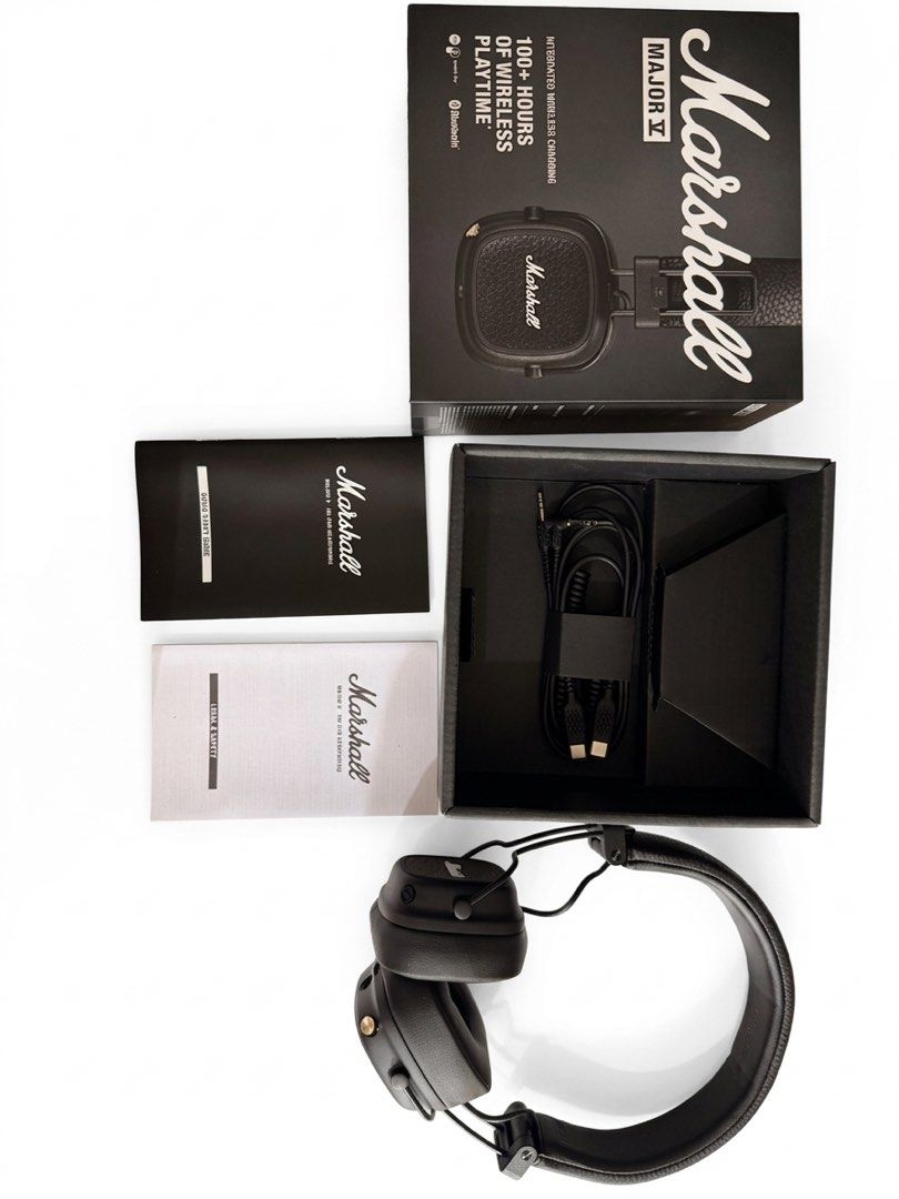 Marshall Major V Bluetooth Headphones (Category: Headphones & Headsets) located in Baguio. Submitted by x0chicken (Listing ID 1429566565, Image 1). Description: .
