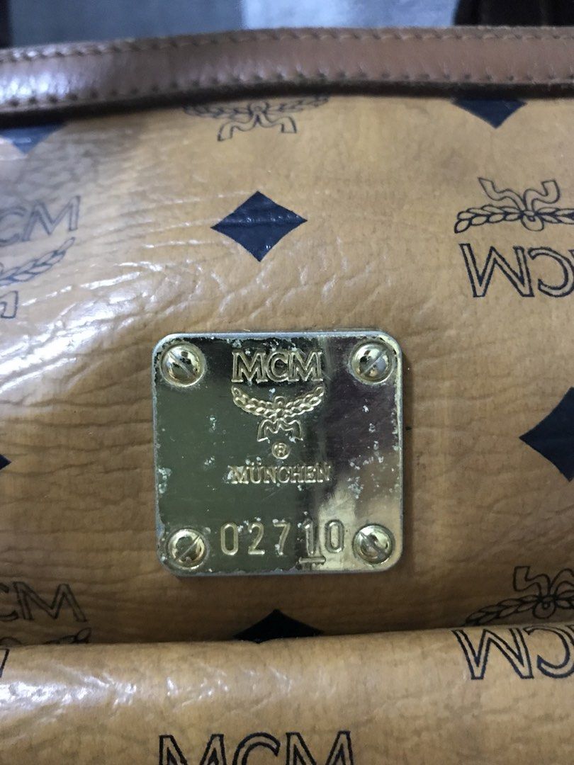 MCM Doctors Bag (Category: Luxury Bags & Wallets) located in Manila. Submitted by freshlemon58885 (Listing ID 1429589966, Image 2). Description: YKK zipper Needs cleaning Some Hardware tarnish No etiketa .