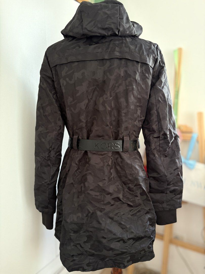 Michael Kors Camo Print Jacket with Belt (Category: Coats, Jackets and Outerwear) located in Bulacan. Submitted by Padmeph (Listing ID 1429565610, Image 2). Description: Authentic Bought in the US With minor flaw, see on the last pic.