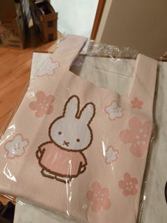 （分類：）位於 。 由 chichite_13608 提交（商品編號 1429599231，圖片 1）。簡介： 。