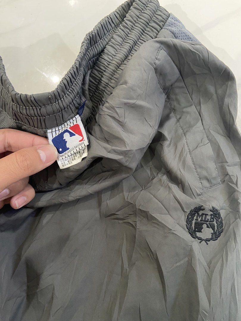 MLB Gray Track Pants - Medium (Category: Joggers) located in Borongan. Submitted by thrivory.ph (Listing ID 1429585507, Image 2). Description: Medium (Free waist) 28-34/40/9 Excellent condition No issue.